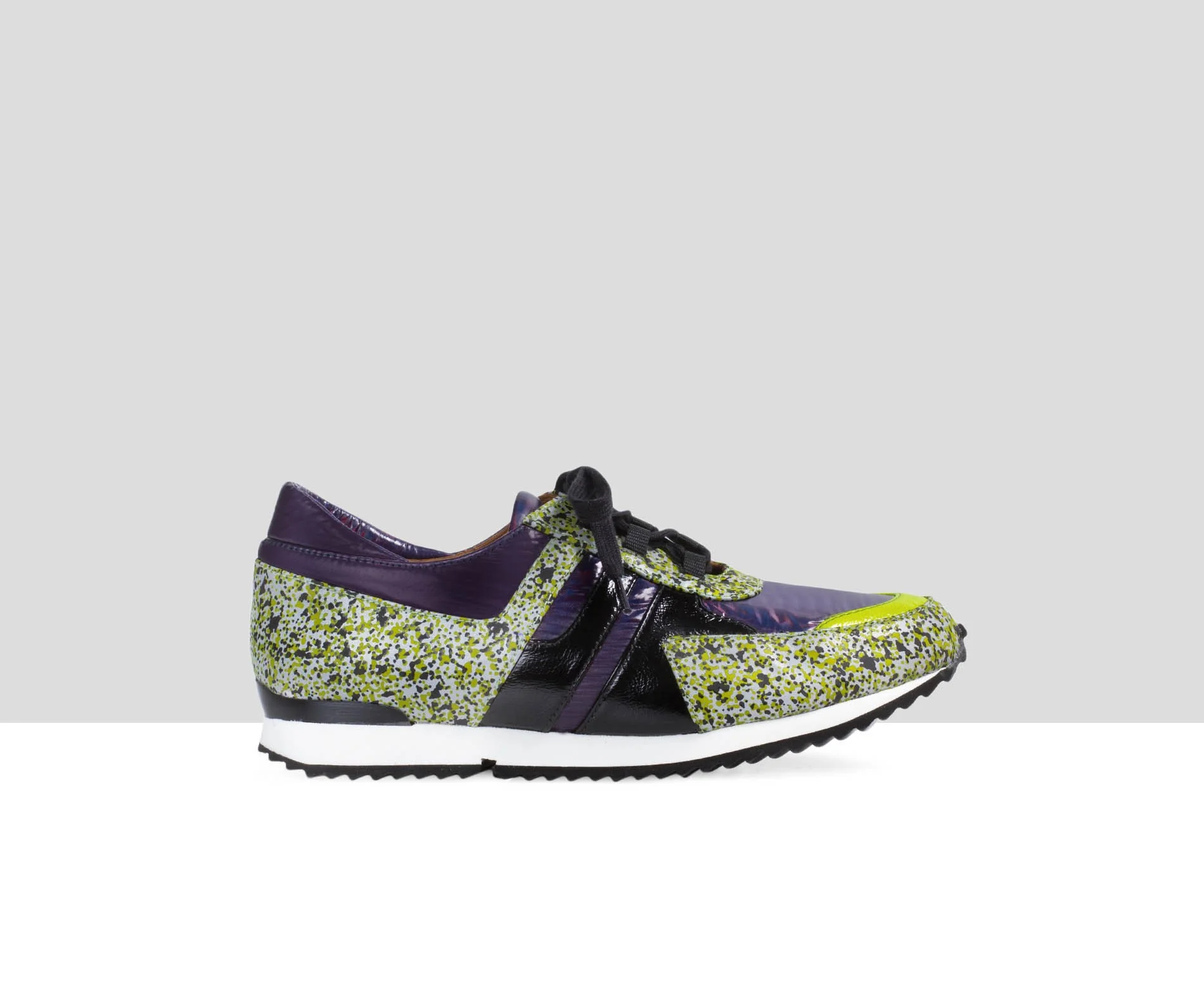 Sneaker de mujer en piel con tacón bajo. Easter - Image 5