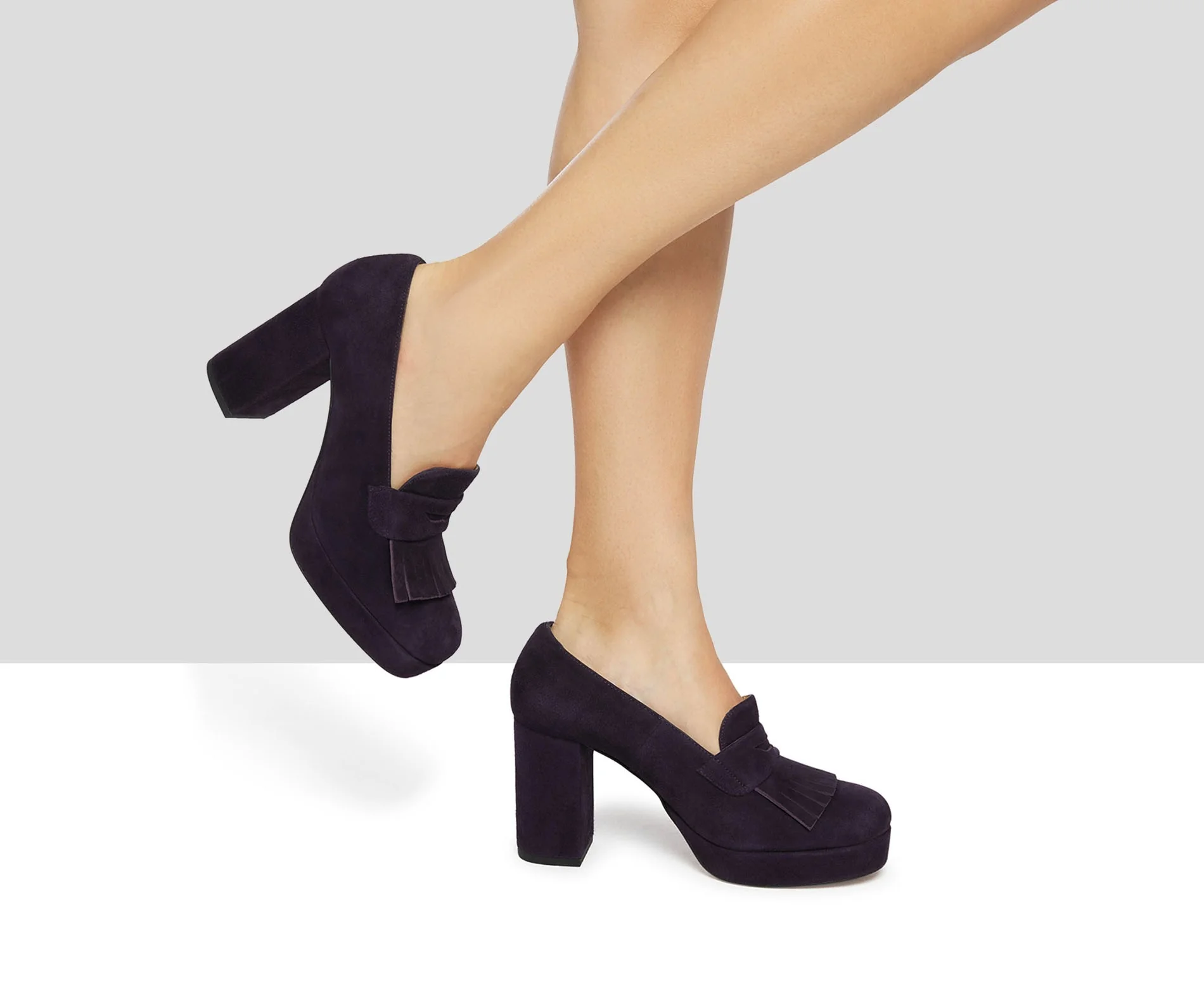 Zapato de mujer en piel con tacón alto. Isaura