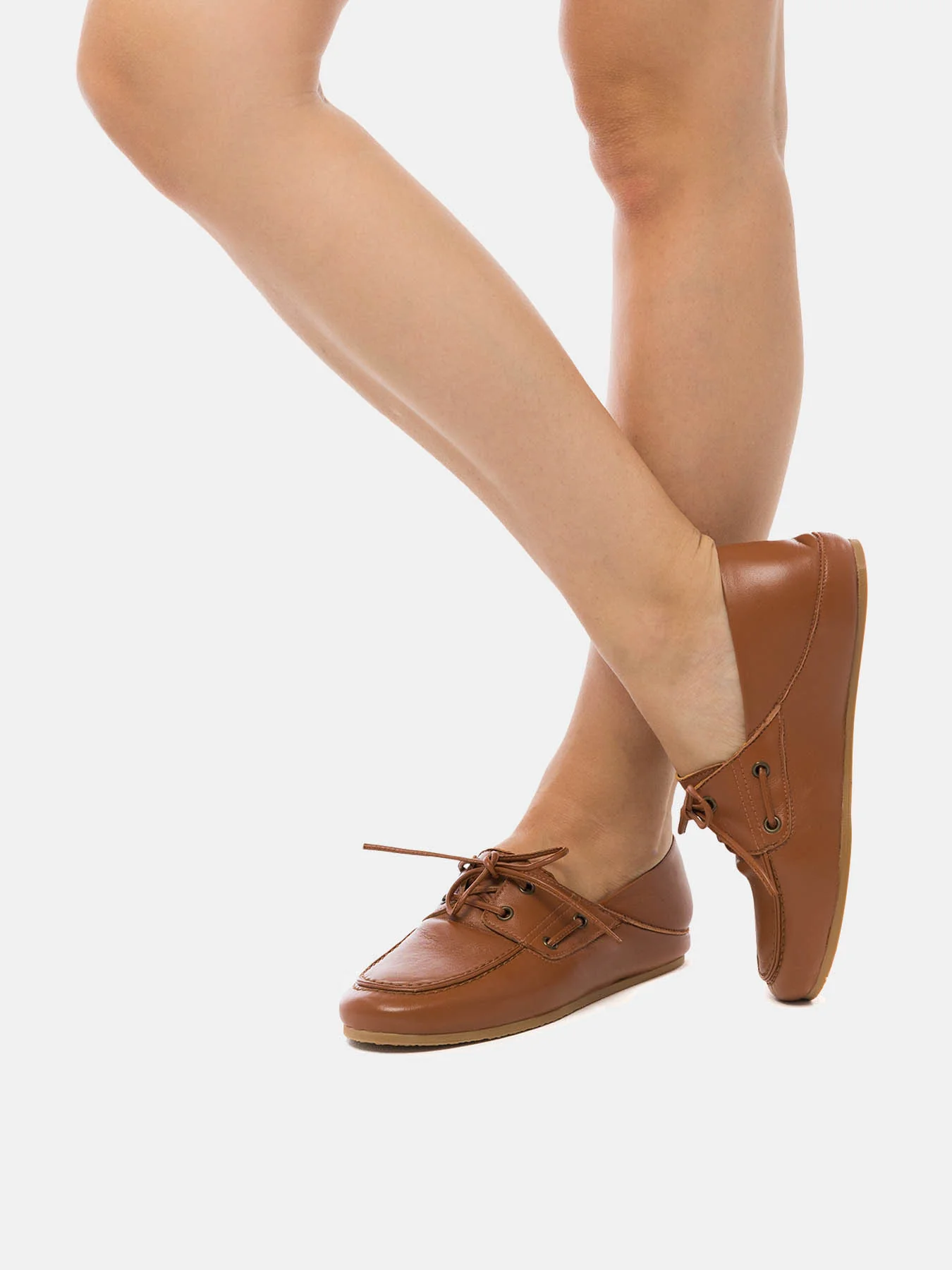 Zapato de mujer en piel con tacón bajo. Nautica - Image 4