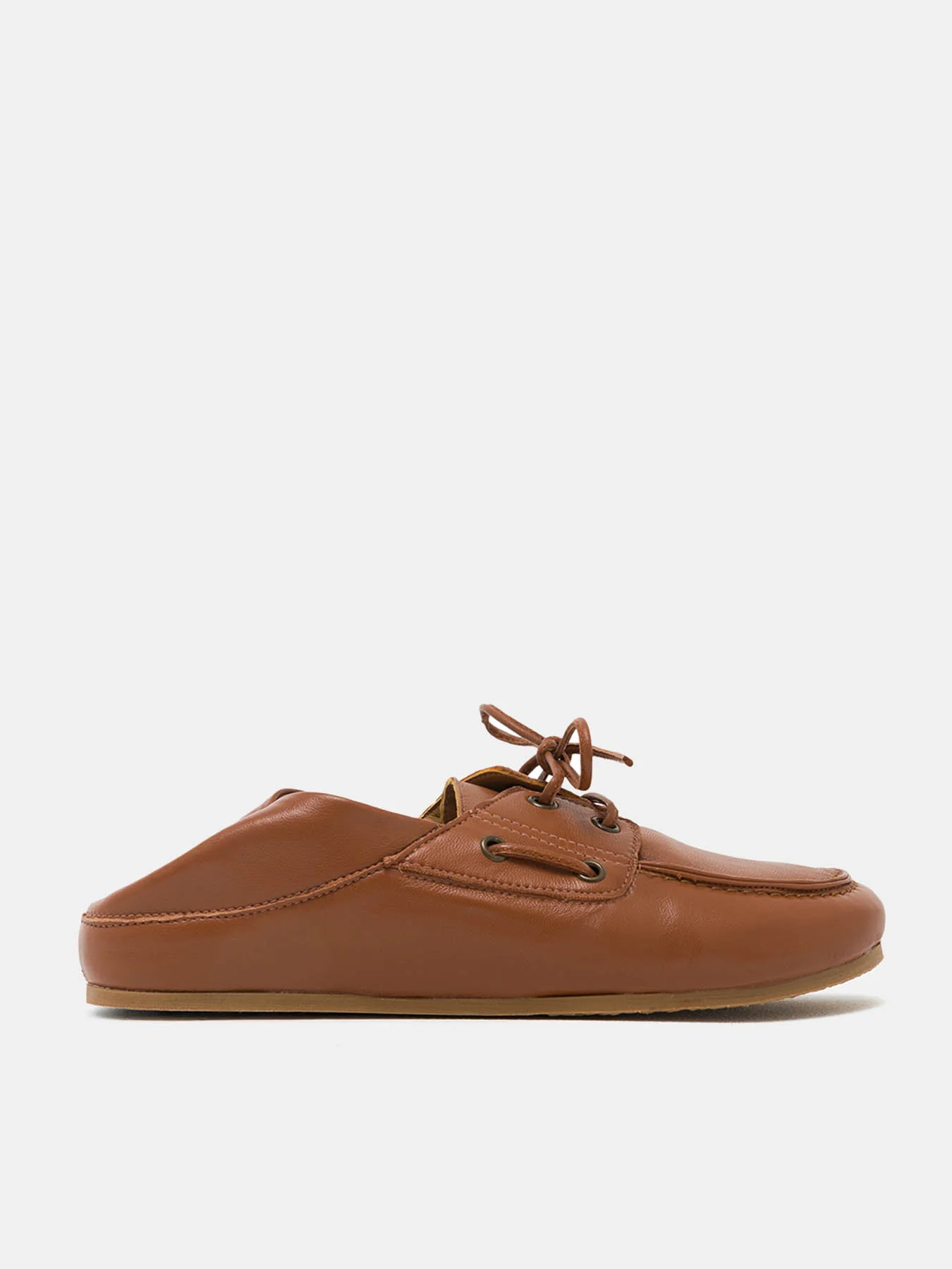 Zapato de mujer en piel con tacón bajo. Nautica - Image 6