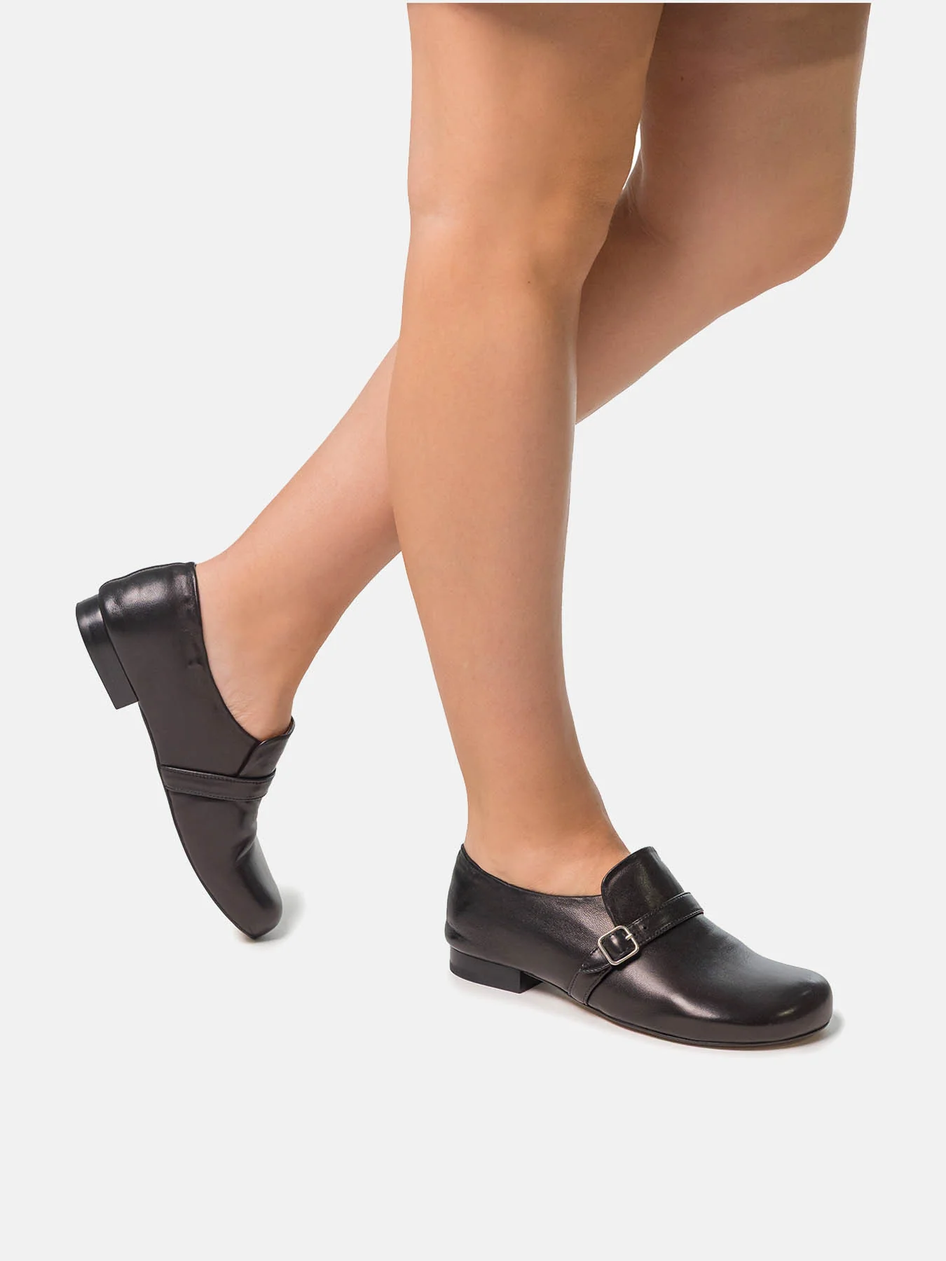 Zapato de mujer en piel con tacón bajo. Nuris - Image 4