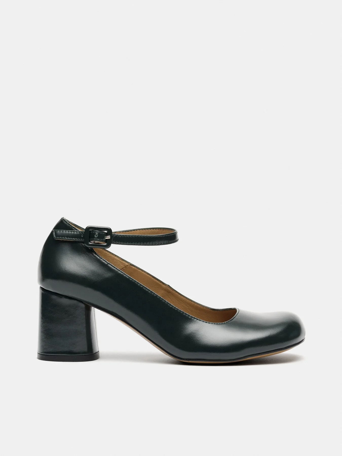 Zapato de mujer en piel con tacón medio. Marga - Image 2